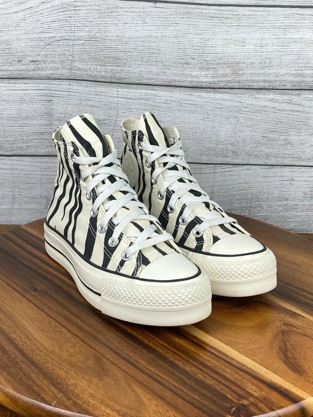 Converse Chuck Taylor All Star High Lift Platform Zebra Stripe Shoes Women’s 6.5